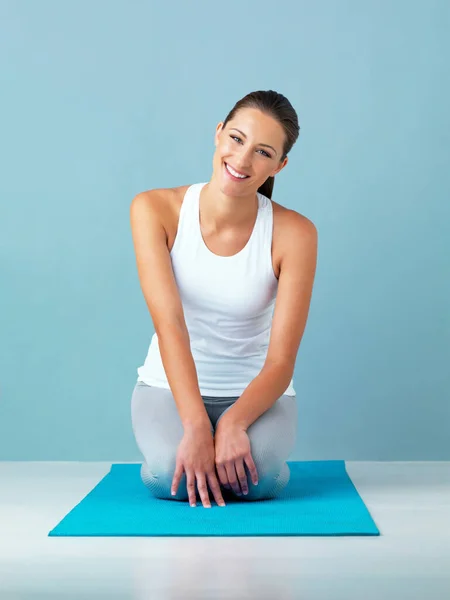 Exercise Good Soul Studio Shot Healthy Young Woman Posing Blue — Photo