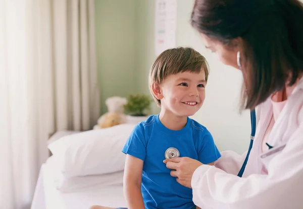 Doctors Office Should Friendly Place Female Doctor Checking Her Young — Stock Fotó