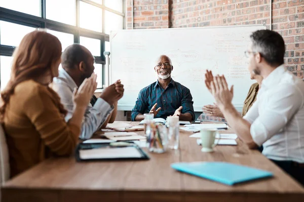 Finding New Ways Stay Top Businessman Leading Meeting Boardroom — Foto de Stock