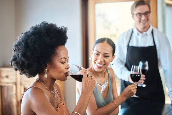Beautiful Women Friends Taste Red Wine Glass Together Brunch Party — Foto Stock