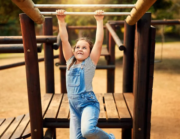 Playing Childs Favourite Way Learning Little Girl Playing Jungle Gym — Stock Photo, Image