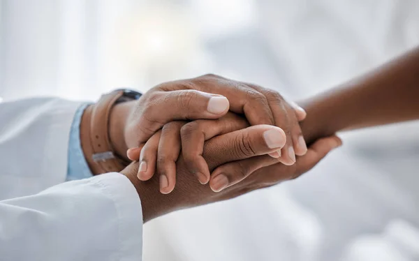 Support Trust Hospital Care Doctor Patient Holding Hands Sharing Bad — Foto de Stock