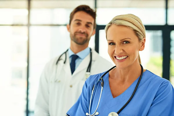 Well Have You Feeling Better Time Portrait Two Happy Healthcare — Foto Stock