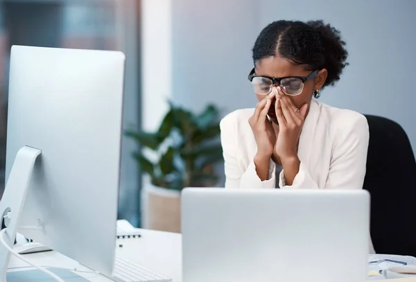 Sad Unhappy Business Woman Headache Migraine Burnout Working Computer Office — Foto Stock