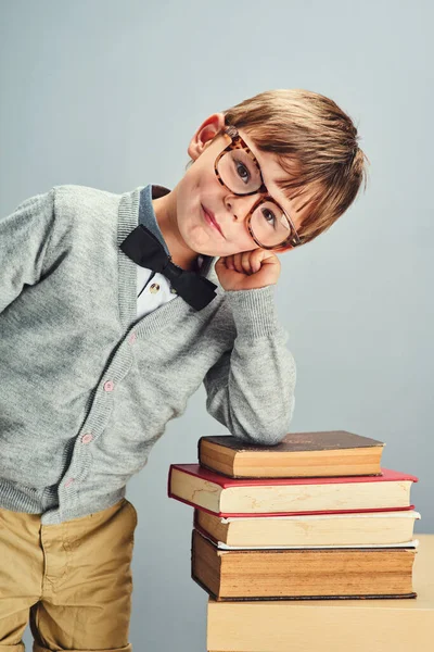 More Know More Grow Studio Portrait Smart Little Boy Leaning — 图库照片