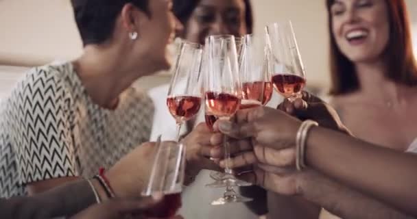 Party Friends Happy Birthday Toast Wine Glasses Fun Global Luxury — Stockvideo