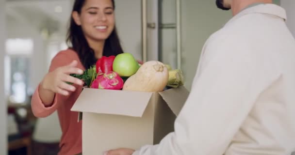 Customer Fruit Vegetables Box Home House Front Door Supermarket Shop — Stock Video