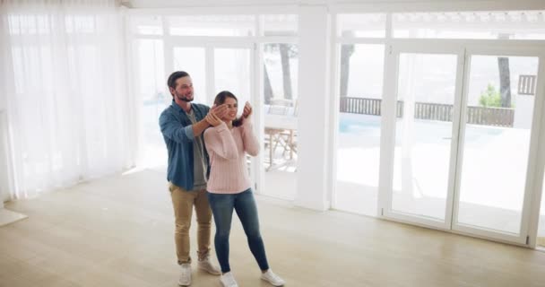 New House Property Deal Real Estate Sale Surprise Man Showing — Stok video