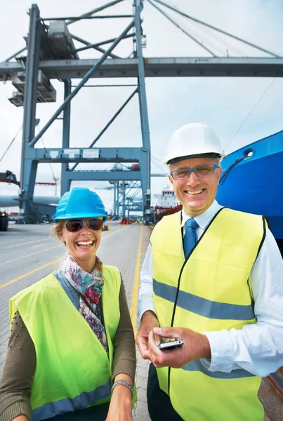 Logistics Supply Chain Ship Engineer Workers Dock Smiling While Working — Foto de Stock