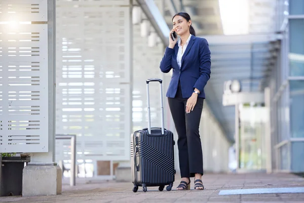 Travel Business Woman Phone Call Communication Work Working Luggage Airport — Photo