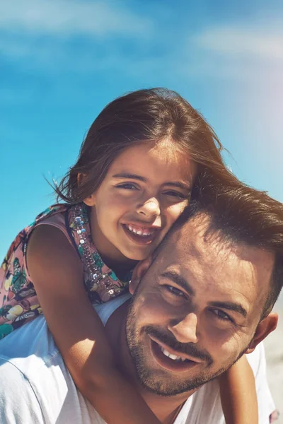 Shes Little Angel Cropped Portrait Young Father His Daughter Enjoying — Stockfoto