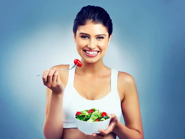 Stick Diet Studio Portrait Attractive Young Woman Eating Salad Blue — Stock fotografie