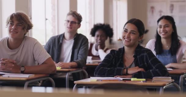 Education Learning Funny High School Student Group Classroom Sitting Desk — Wideo stockowe