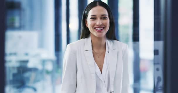 Portrait Happy Young Business Woman Laughing Relaxing Corporate Office Proud — Video