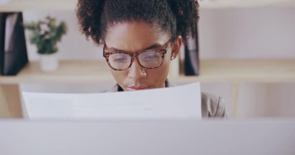 Online Journalist Working Typing Computer While Reading Document Article Office — Video Stock