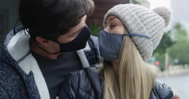 Covid Love Couple Kiss Face Mask Safety Protection Virus Happy — Vídeo de Stock