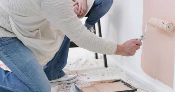 Couple Painting Living Room Wall New Home Renovation Teamwork Real — 비디오