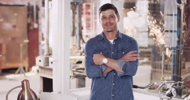 Worker Welding Employee Construction Manager Arms Crossed Factory Proud Industrial — Vídeo de Stock