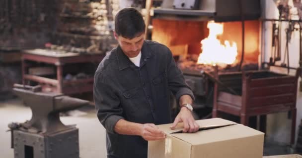Metal Worker Delivery Box Workshop Man Opening Industrial Cargo Shipping — Stockvideo
