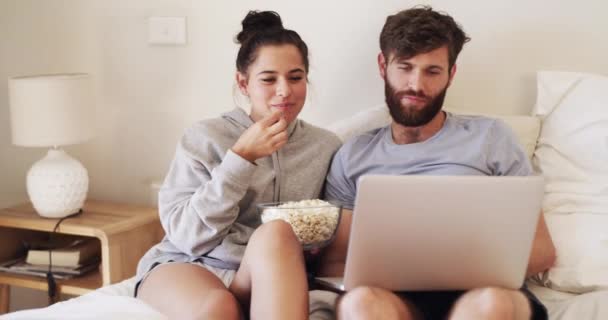 Happy Couple Bonding Watching Funny Movie Laptop Bed Together Eating — Video