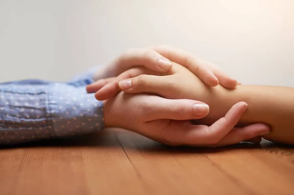 Here Help You Two People Holding Hands Comfort — Stockfoto