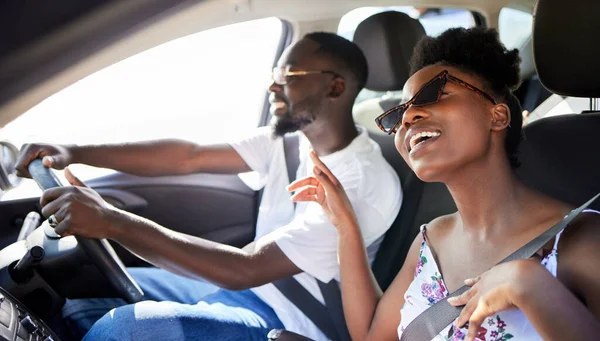 Freedom Travel Couple Car Road Trip Happy Singing Music Driving — Fotografia de Stock