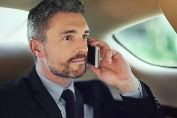 Can Talk Businessman Using His Cellphone While Sitting Backseat Car — Fotografia de Stock