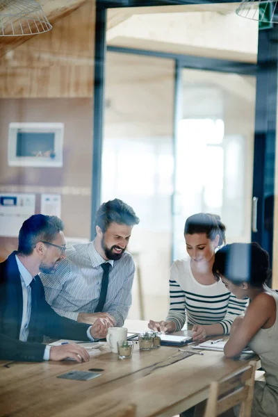 Success Fingertips Glass Shot Group Colleagues Working Together Office — Φωτογραφία Αρχείου