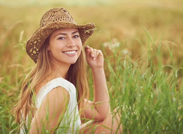 Breathe Fresh Air Countryside Young Woman Sitting Field Countryside — Φωτογραφία Αρχείου