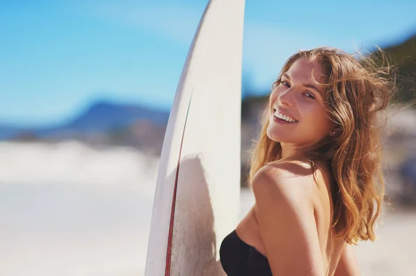 Yes Surfaholic Portrait Young Surfer Standing Beach — Stockfoto