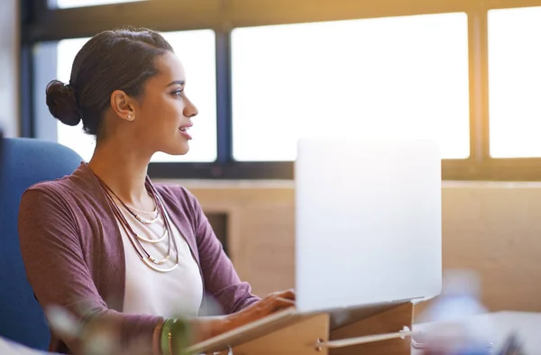 Work Hard Dream Big Young Businesswoman Working Her Laptop Office — Fotografia de Stock