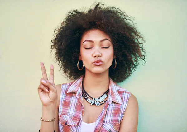 Peace Quiet Please Attractive Young Woman Showing Peace Sign — Stock Fotó