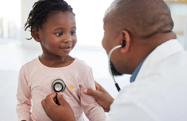 Healthcare Pediatrician Child Heart Doctor Patient Hospital Exam Chest Stethoscope — Stock Photo, Image
