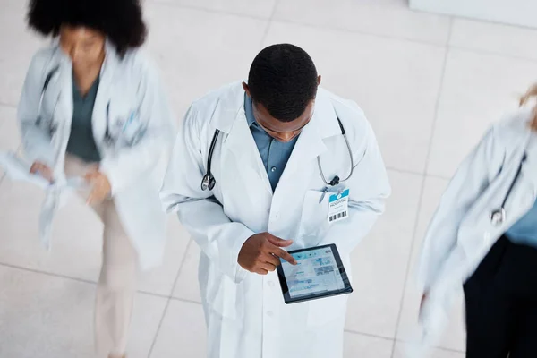 Doctor Digital Tablet Test Medical Worker Research Lab Data Technology — Zdjęcie stockowe