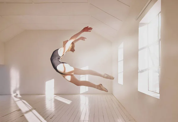 Woman Ballet Dancer Dancing Dance Studio Mockup White Walls Sunlight — Stock Photo, Image