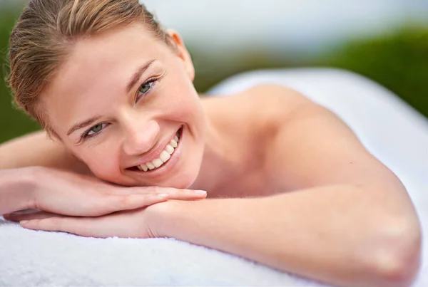 Fully Relaxed Beauty Spa Cropped Portrait Young Woman Lying Massage — Φωτογραφία Αρχείου