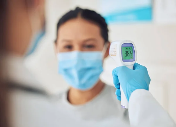 Covid Doctor Thermometer Patient Safety Check Corona Virus Risk Hospital — 스톡 사진