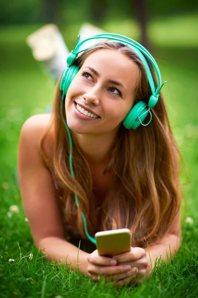 Getting Lost Music Young Woman Listening Music While Lying Grass — Photo