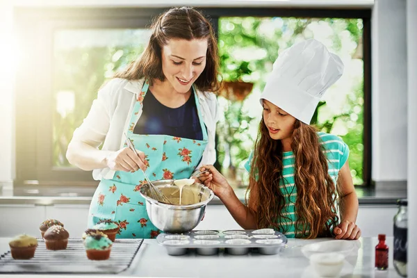 Make Sweetest Pair Mother Her Daughter Baking Kitchen — Stockfoto