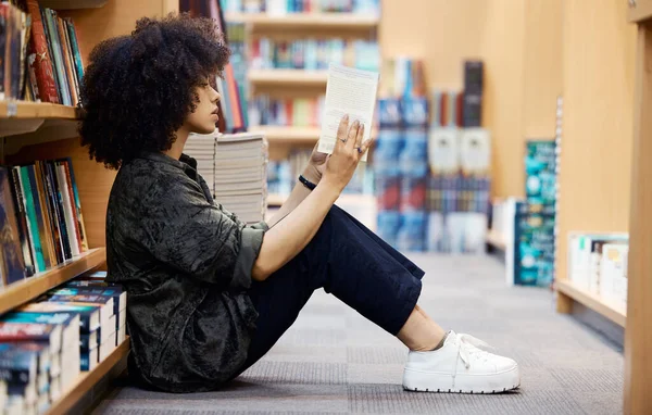 University Library Book Girl Student Learning Reading Studying School Bookshelf — Fotografia de Stock