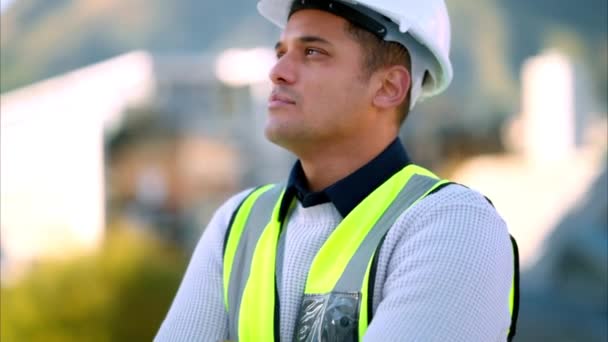 Trabajador Arquitectura Profesional Mirando Construcción Edificios Examinar Trabajo Desarrollo Proyectos — Vídeos de Stock