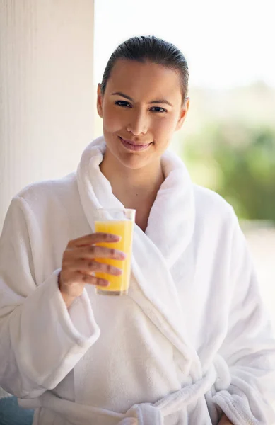 Every Girl Deserves Spa Day Young Woman Drinking Glass Orange — Foto Stock