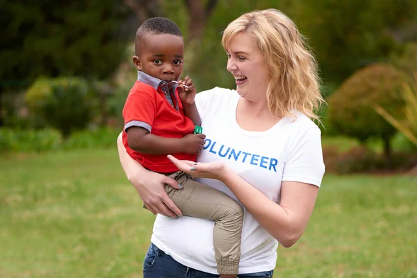 Work Cause Applause Volunteers Working Little Children — Photo