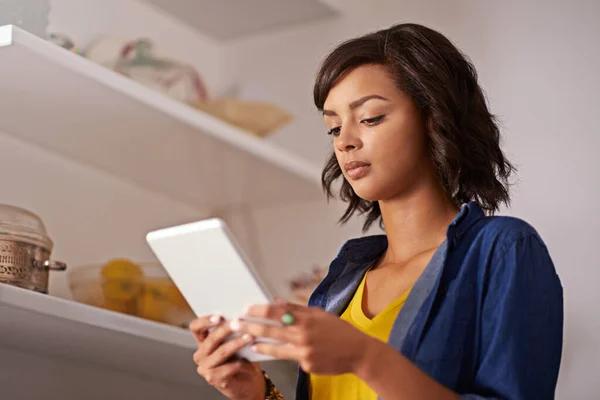 Staying Connected World Youre Young Woman Using Digital Tablet Home — Stok Foto