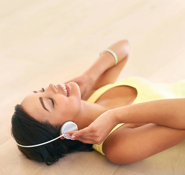 Getting Lost Music Young Woman Listening Music While Lying Wooden — 图库照片