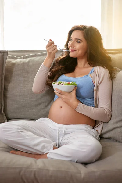 Healthy Mom Healthy Baby Pregnant Woman Eating Healthy Salad Home — Stock Photo, Image