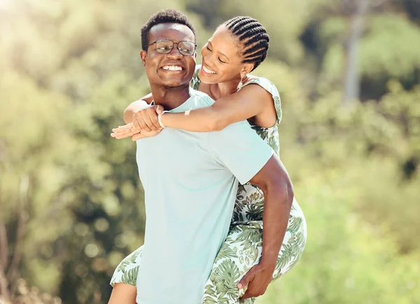 Love Date Outdoor Couple Park Romantic Nature Outing Healthy Green — Stockfoto