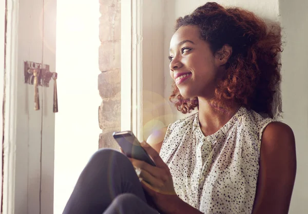 Those Texts Make You Feel Loved Young Woman Using Her — Stock Photo, Image