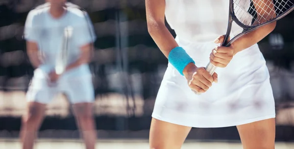 Mujer Cancha Tenis Manos Raqueta Juego Deportes Para Competencia Primer — Foto de Stock