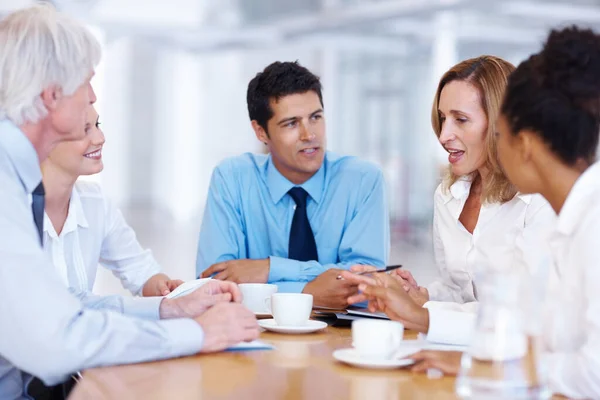 Interaktion Zwischen Geschäftsleuten Porträt Von Geschäftsleuten Die Bei Meetings Miteinander — Stockfoto